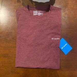 Columbia red t-shirt